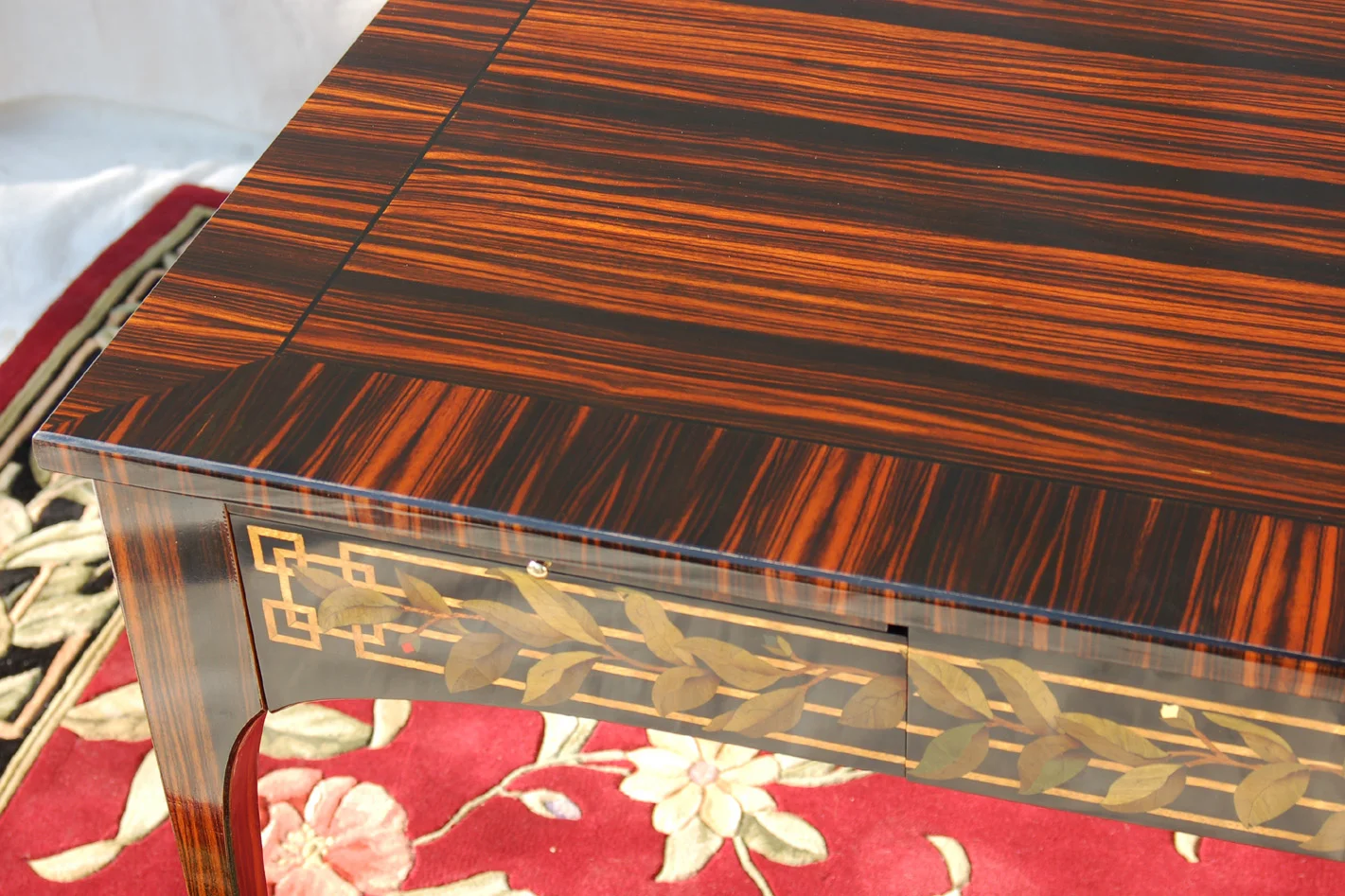 Wandering Vine Writing Desk - Corner Detail