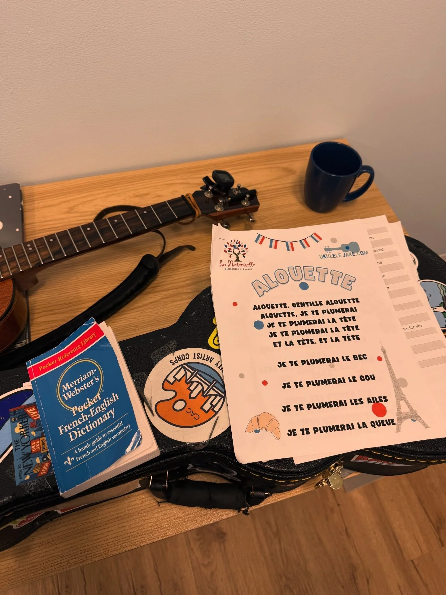 La vie de bonheur et de plaisir!!

So excited for this book of French songs we are developing @lamaternelle_w64 and their other five locations!

Gaining proficiency in French has been an opportunity of a lifetime! Shout out to all of the great teache