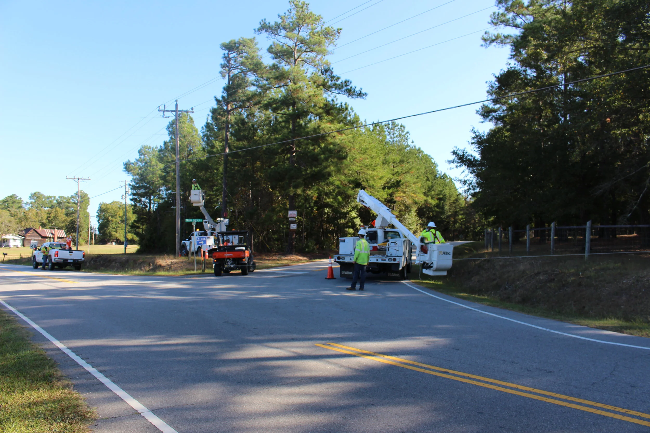 broadband contractor, ADSS installer, ADSS aerial placement, FTTx contractor, OPGW installation contractor