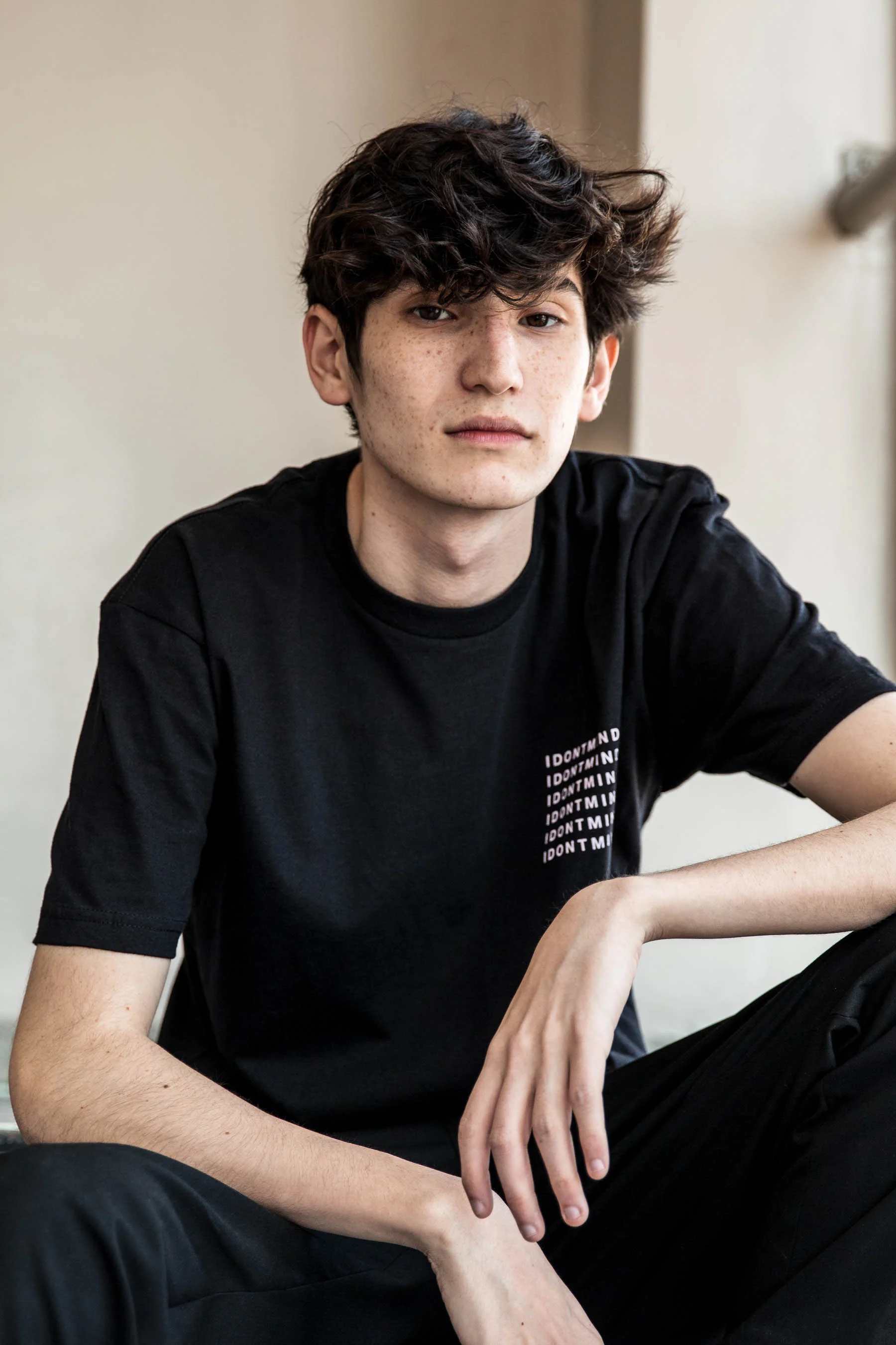 IDONTMIND Mantra Tee Black IMG_6462.jpg