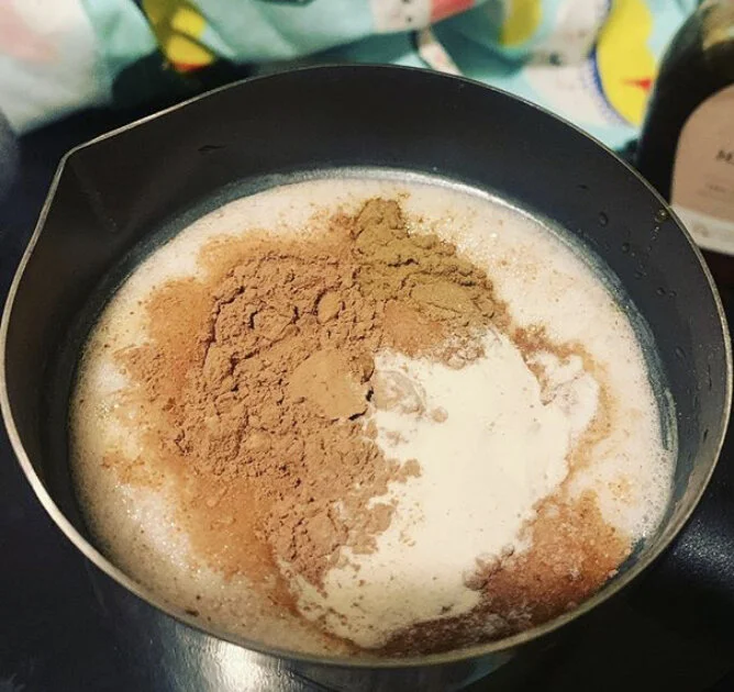 Cacao hot chocolate with macadamia and collagen  