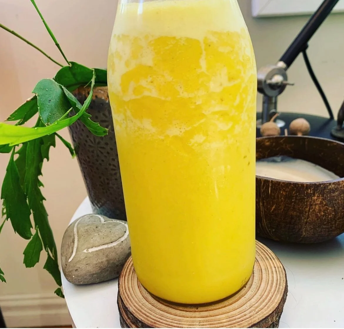 Pineapple, Turmeric + Ginger Smoothie 