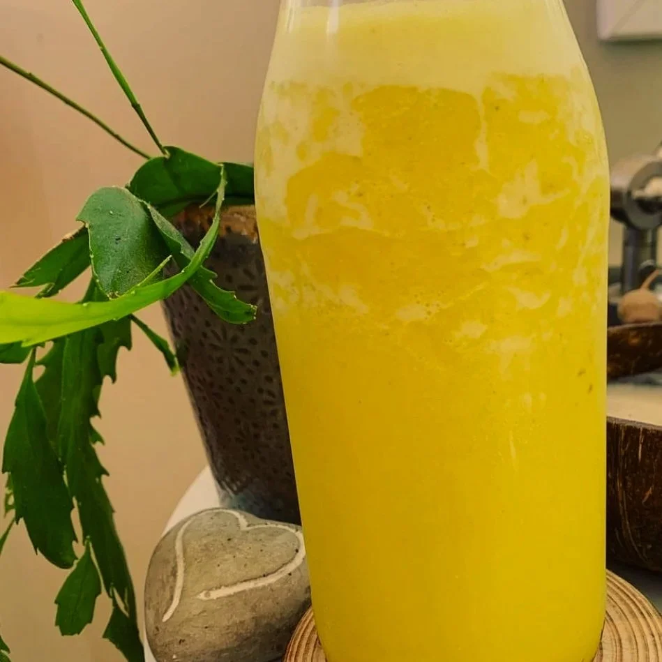 Pineapple, Turmeric & Ginger Smoothie 