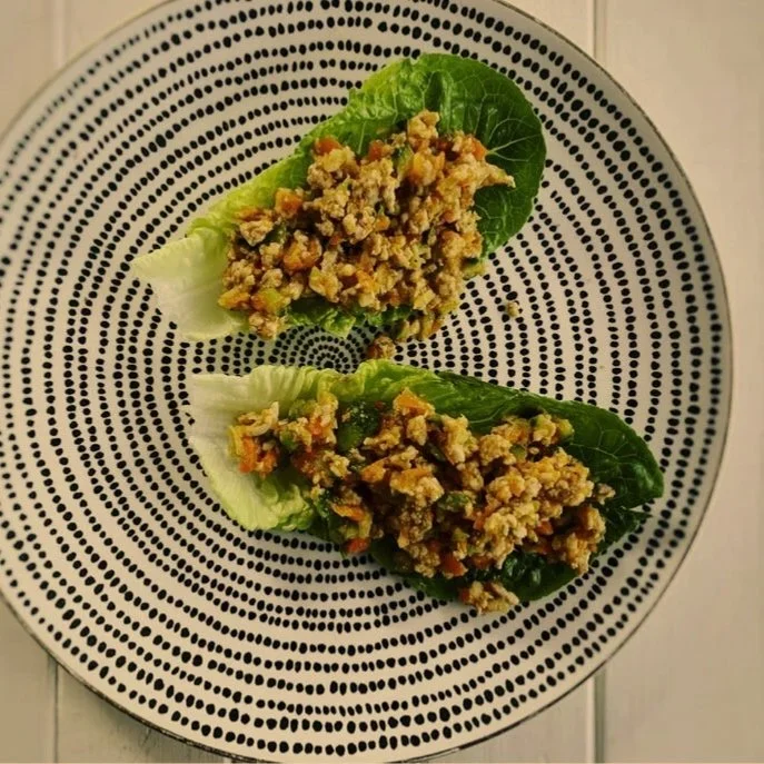 Red Curry Chicken Mince & Lettuce Cups