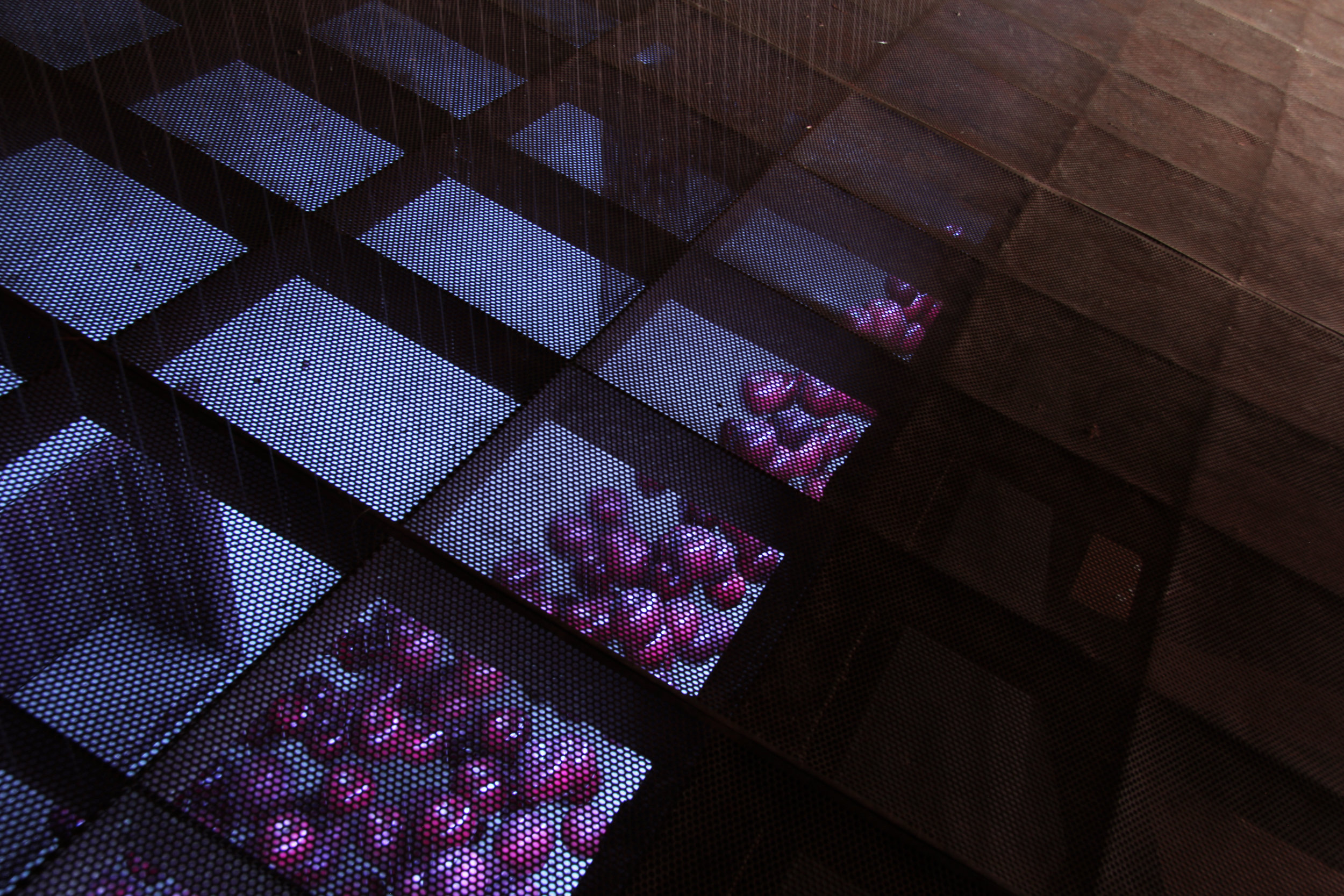 Preservation The bin was originally used as component of the seed drying facility, which retained seeds for later use. The space is repurposed as a natural cold storage to preserve the apples that are carefully suspended below the level of human