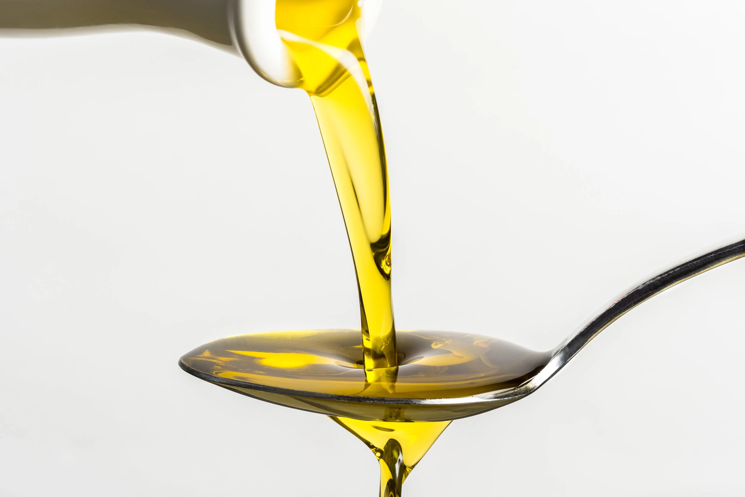 Vegetable Oil 9 Health Benefits and Dangerous Side Effects