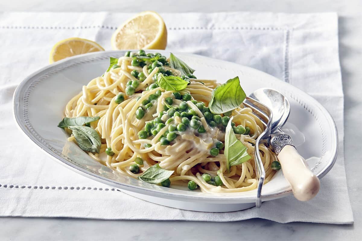 lemon basil linguine pasta with peas