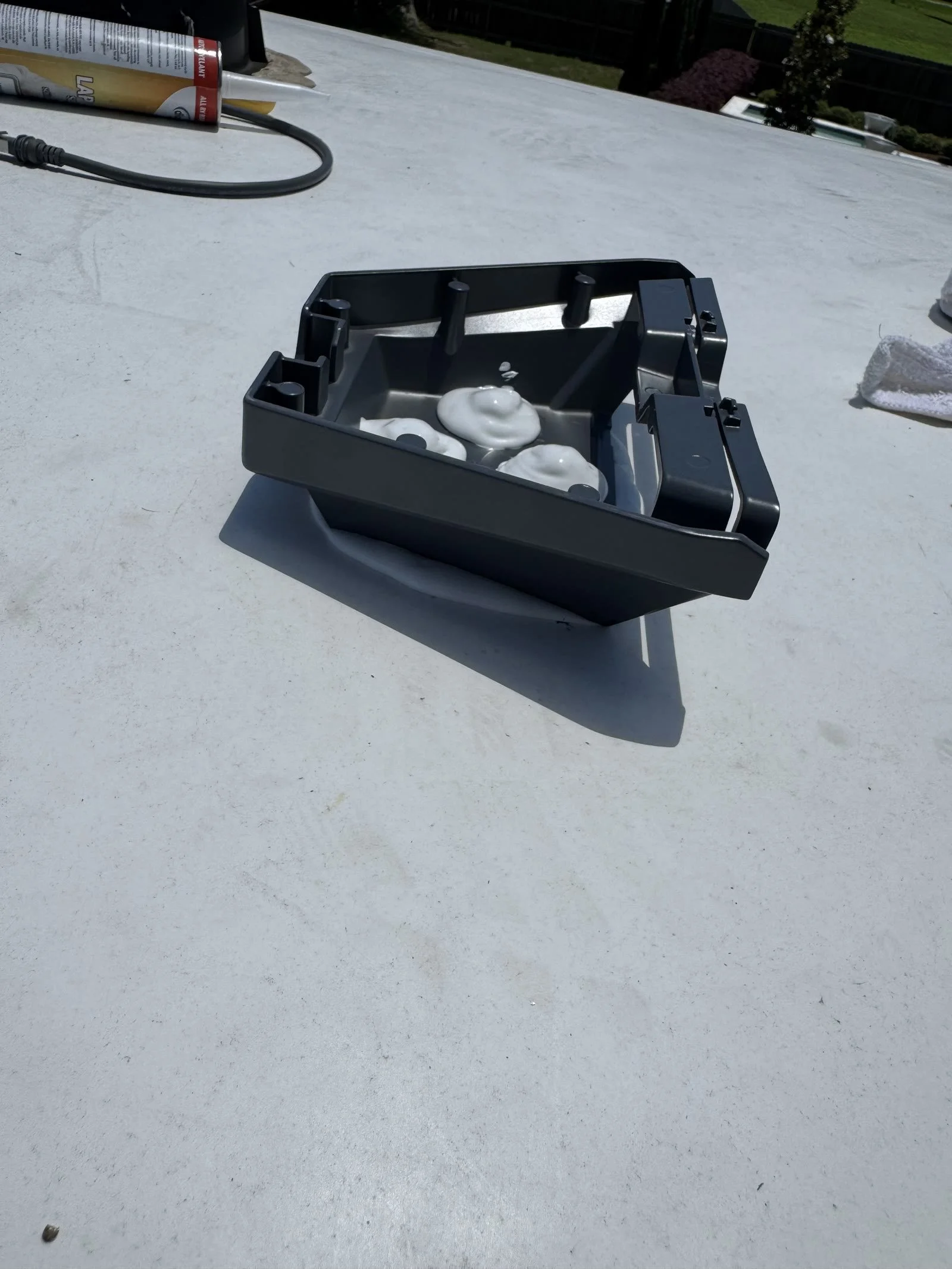 02-mount-sealed.jpg