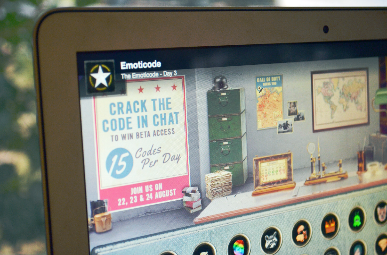 emoticode-laptop.png