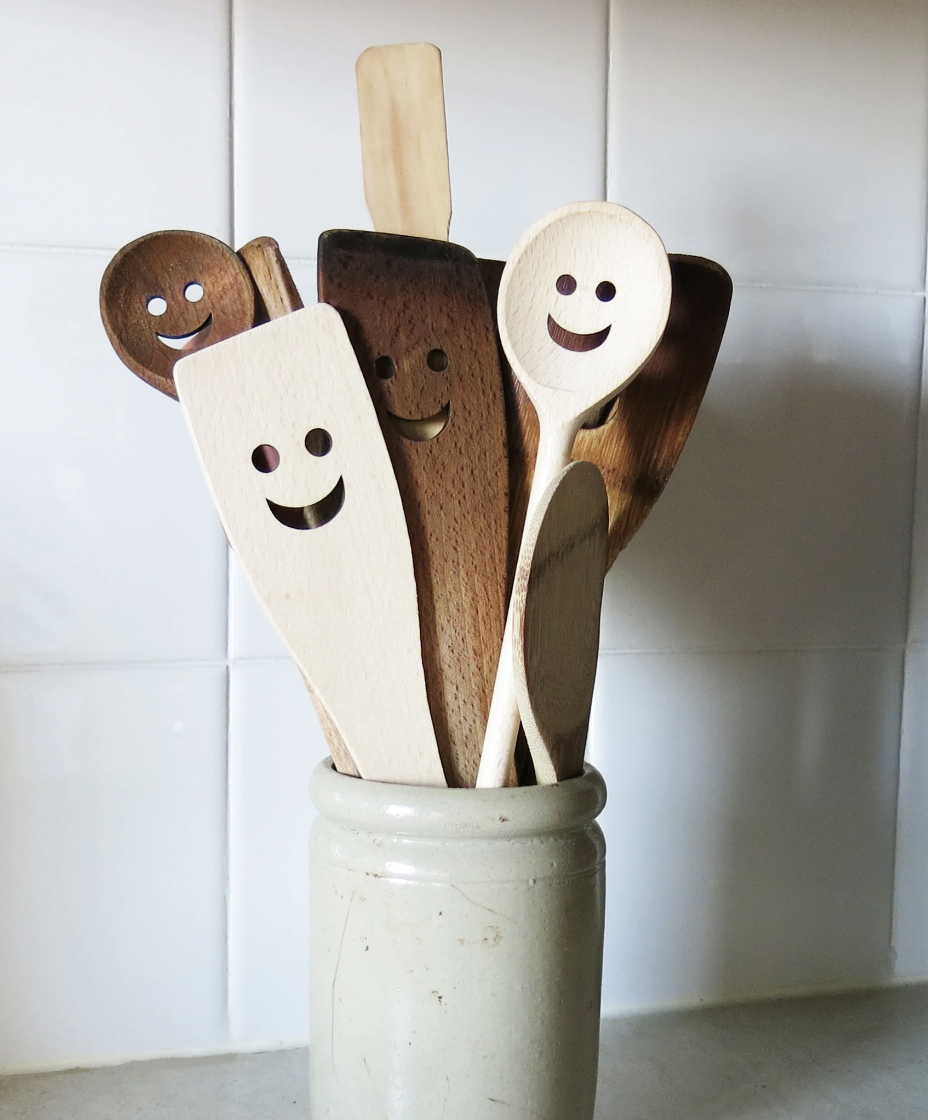 Happy Spoons and spatulas  - £2.50 - Thorsten van Elten