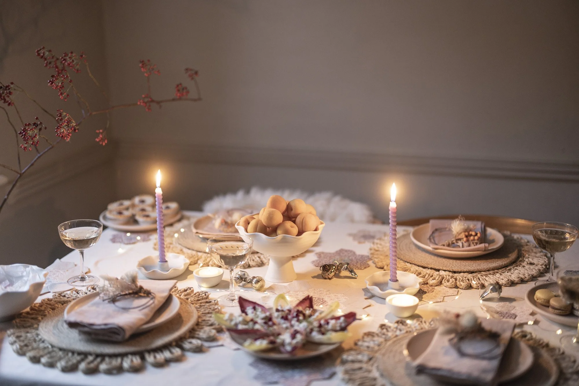 Simple Tips for Styling a Christmas Table