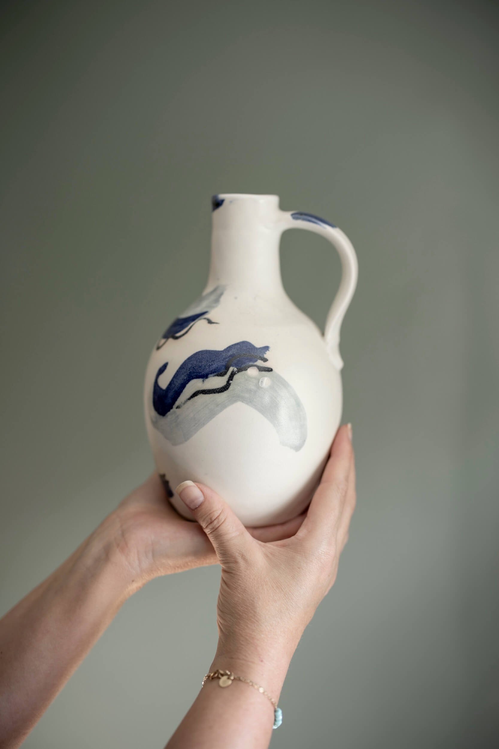 seaford-blue-and-white-vase-paper-thin-moon-2-paper-thin-moon.jpg