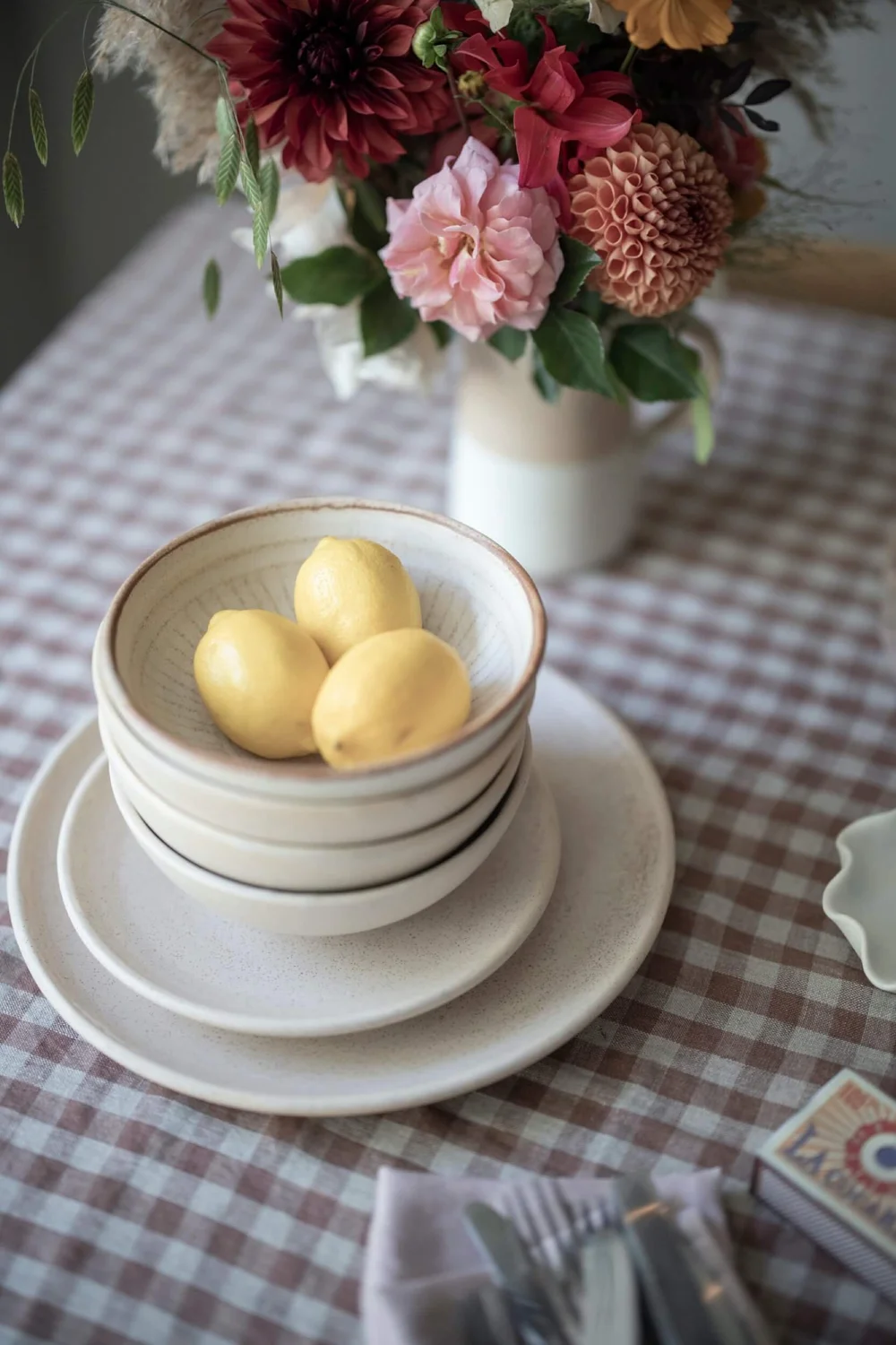 how-to-autumn-tablescape-9-paper-thin-moon.JPG