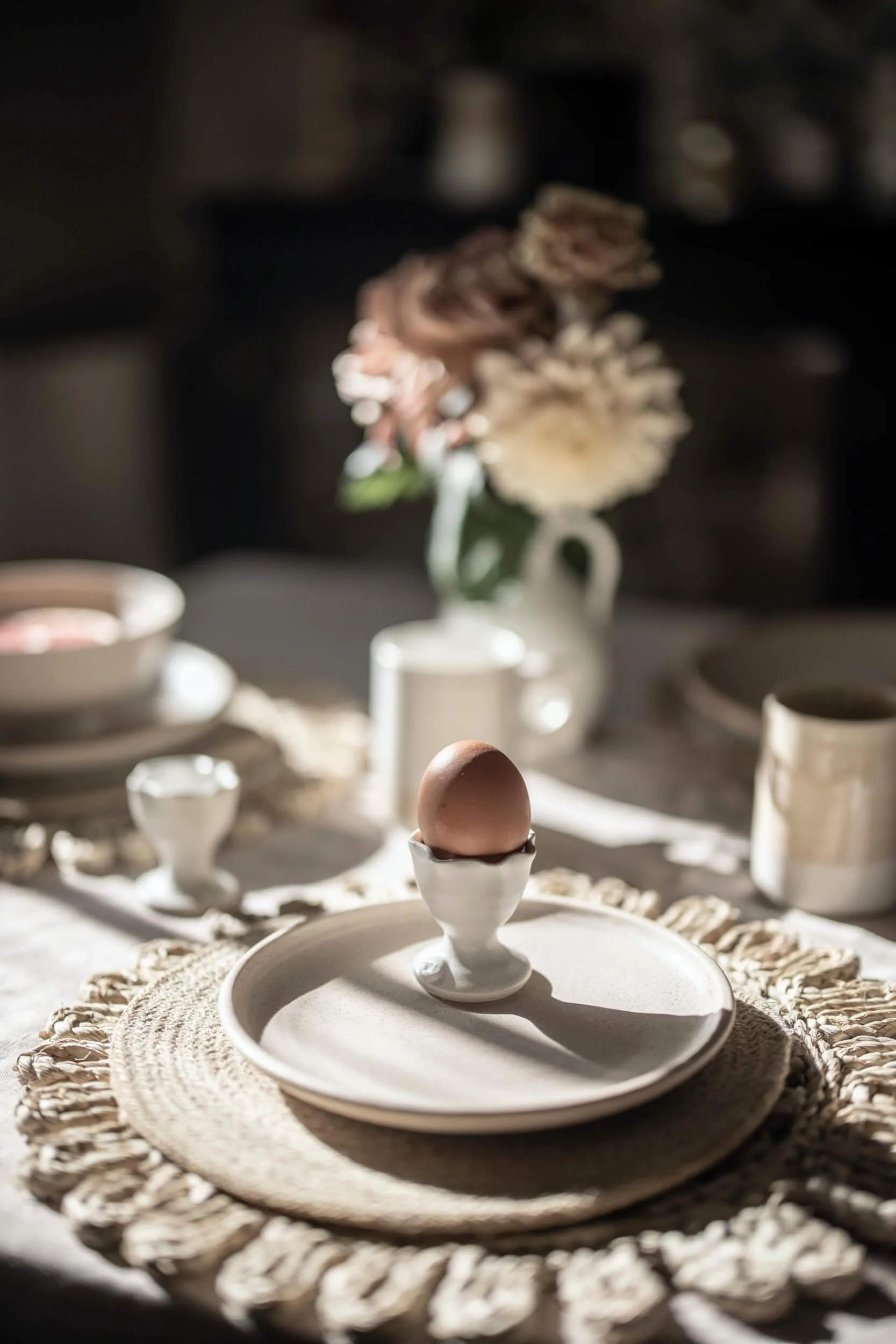 8_soft_elegant_handmade-ceramics-breakfast-tableware-paper-thin-moon.jpg