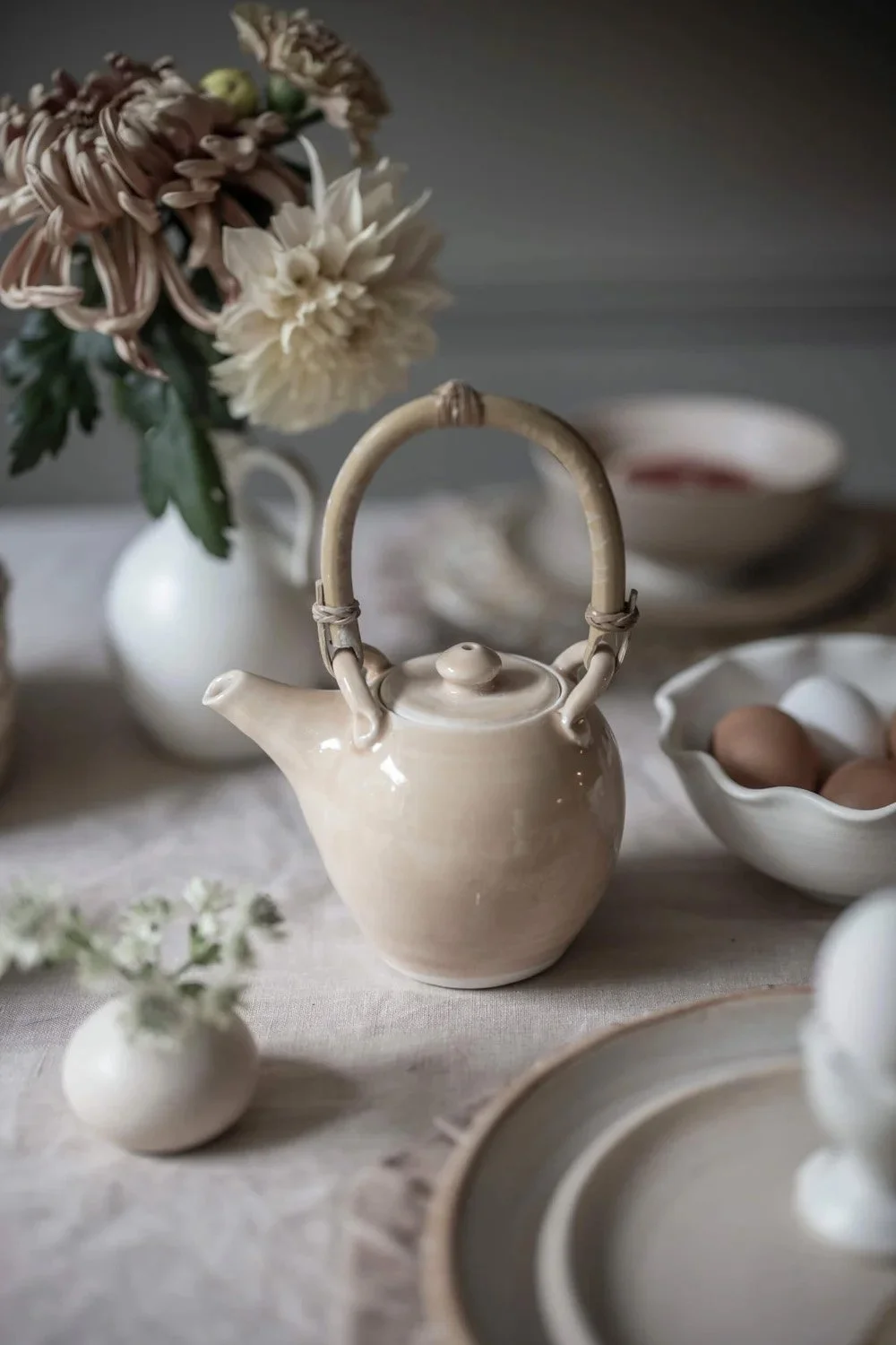 Shoji cane handled teapot - Paper Thin Moon