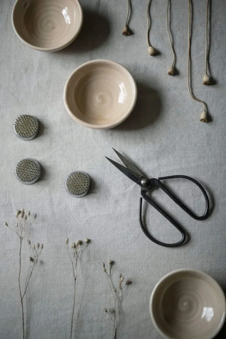 Porcelain bowls &amp; kenzans ikebana table set - Paper Thin Moon £59