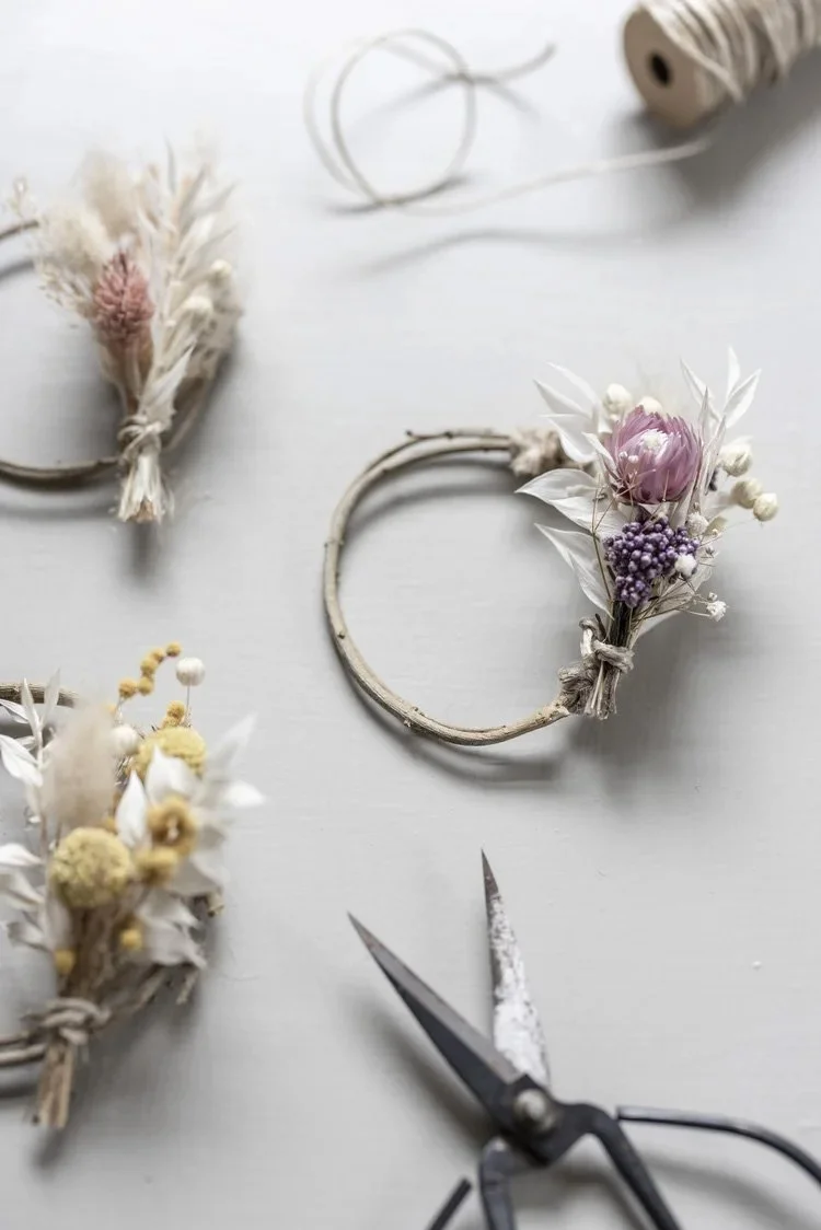 Mini dried flower wreath kit - Paper Thin Moon £28