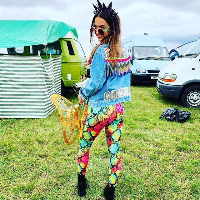 HAPPY BIRTHDAY TO THIS GORGEOUS GIRL!! @_the_glitter_goddess_ 💖💕
.
Eloise our Groove Om Hen Party Yoga Queen 👑 is celebrating her birthday today, sadly not in a festival field but I&rsquo;m sure there&rsquo;ll be glitter and fun to be had.✨✨✨✨Huge