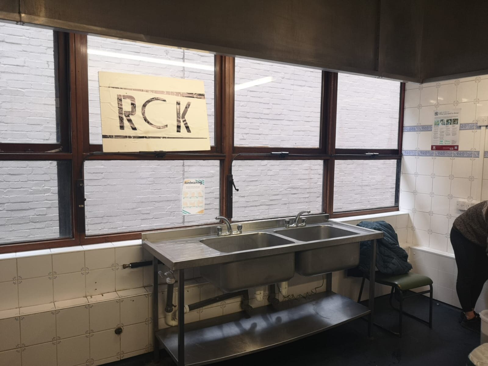 Help needed to fill our new kitchen!