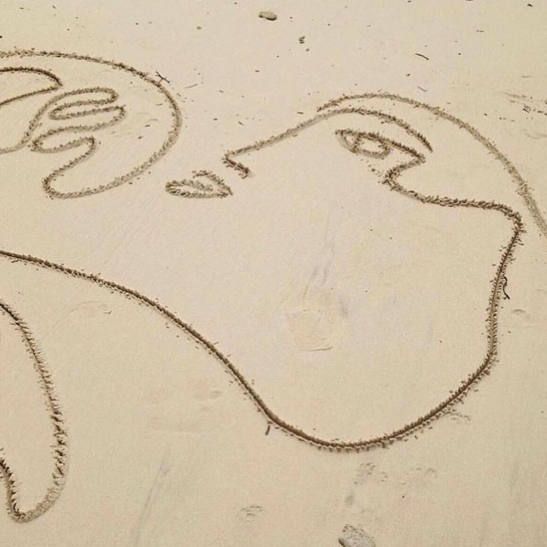 Drawings on the sand Source: Pinterest