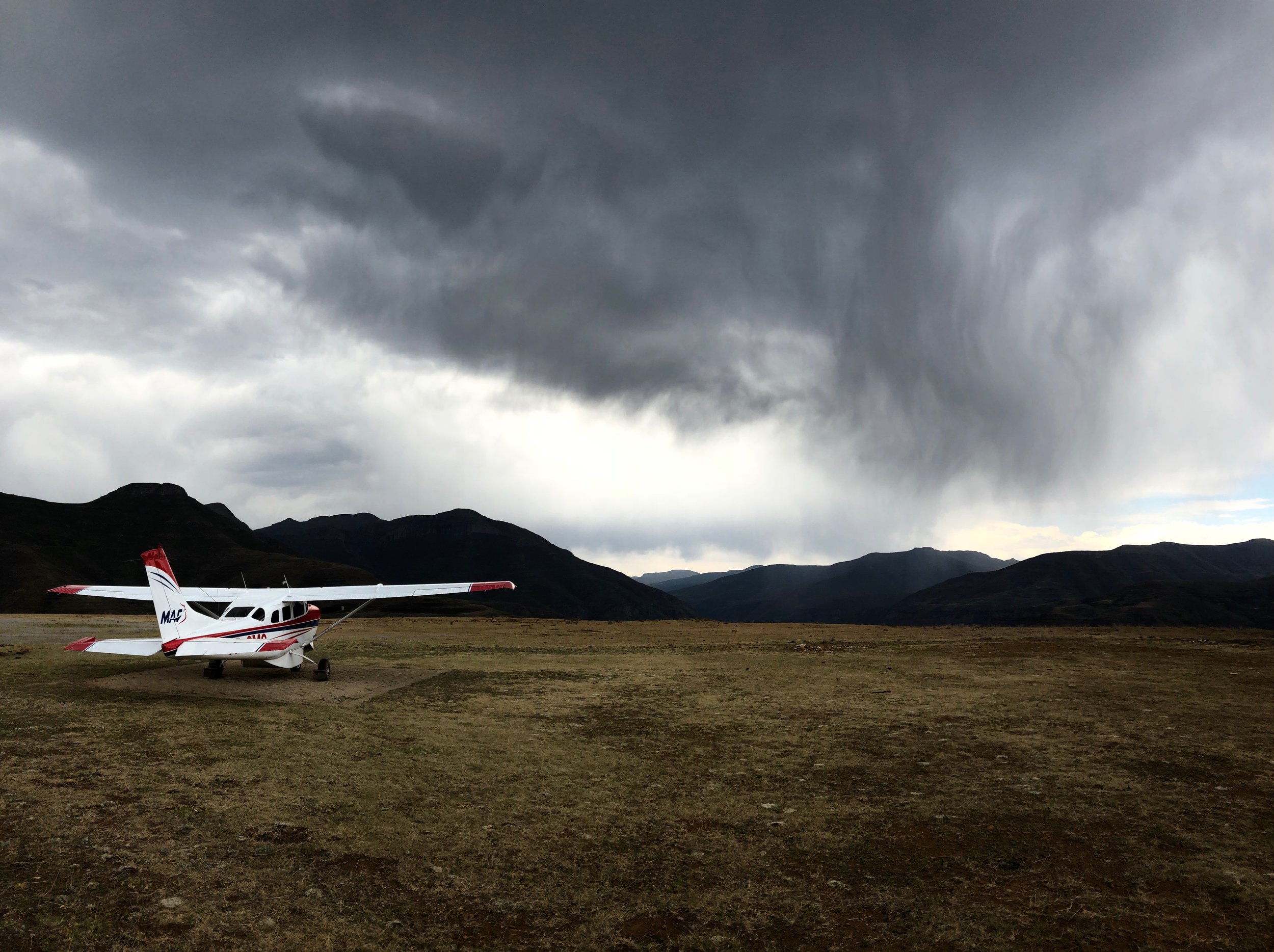 Waiting out some storms at Kuebunyane