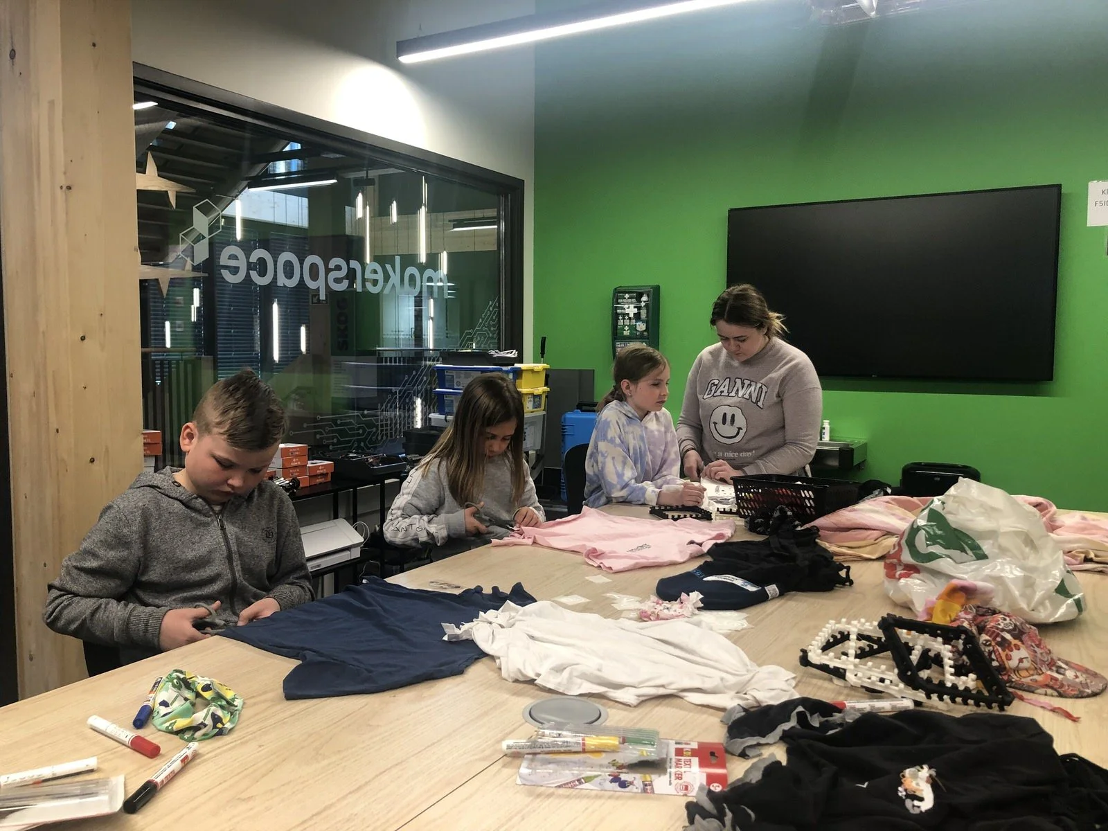 Nytt skuleopplegg om ombruk og kjeldesortering