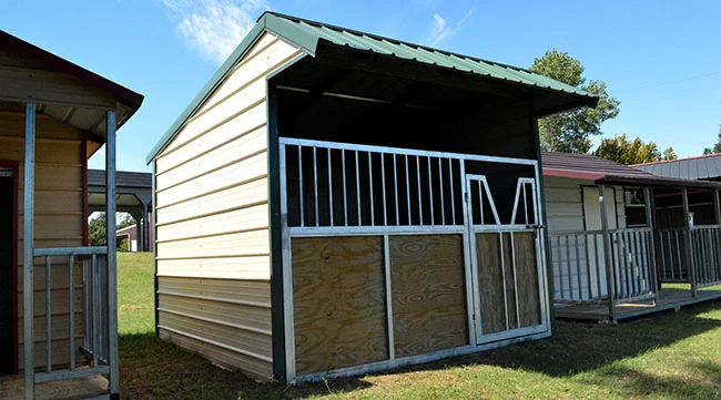 Steel-Loafing-Shed-with-Gate.jpg