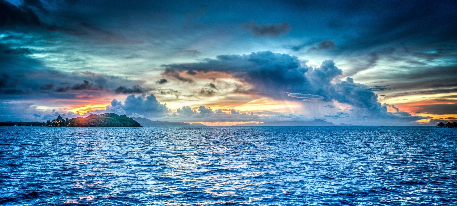 bora-bora-685303_1920.jpg