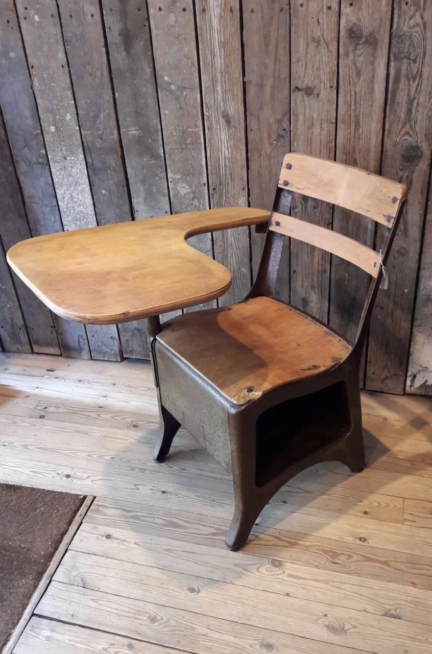 Terug naar school, kies een authentiek meubel voor de studeerkamer!