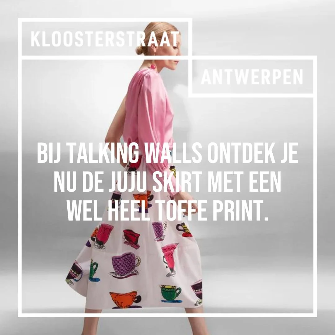 Een echt coffee addict? Dan moet je de nieuwe Juju skirt bij Talking Walls ontdekken. 