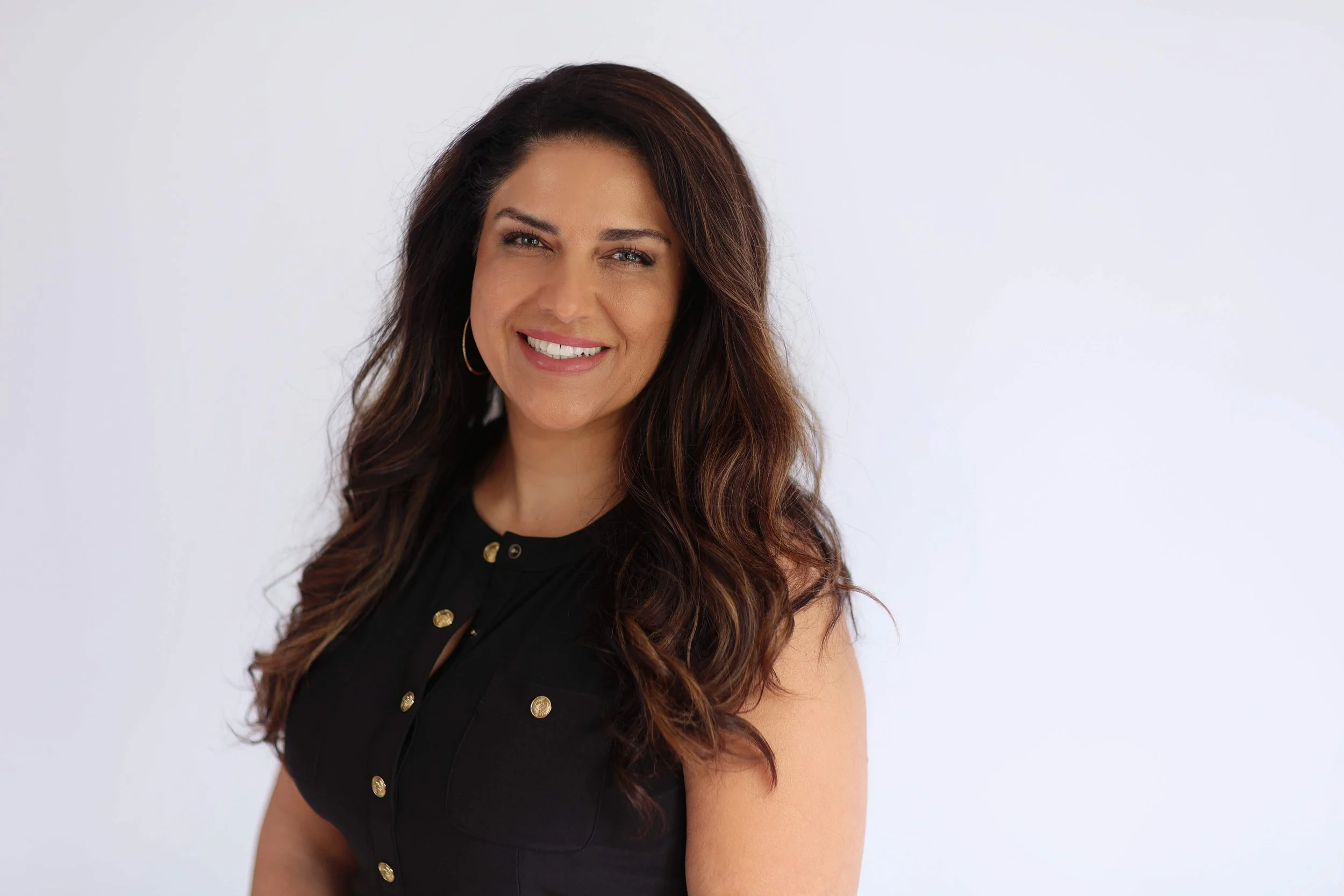 women's portraits - the becoming series - by Rachel Garrison