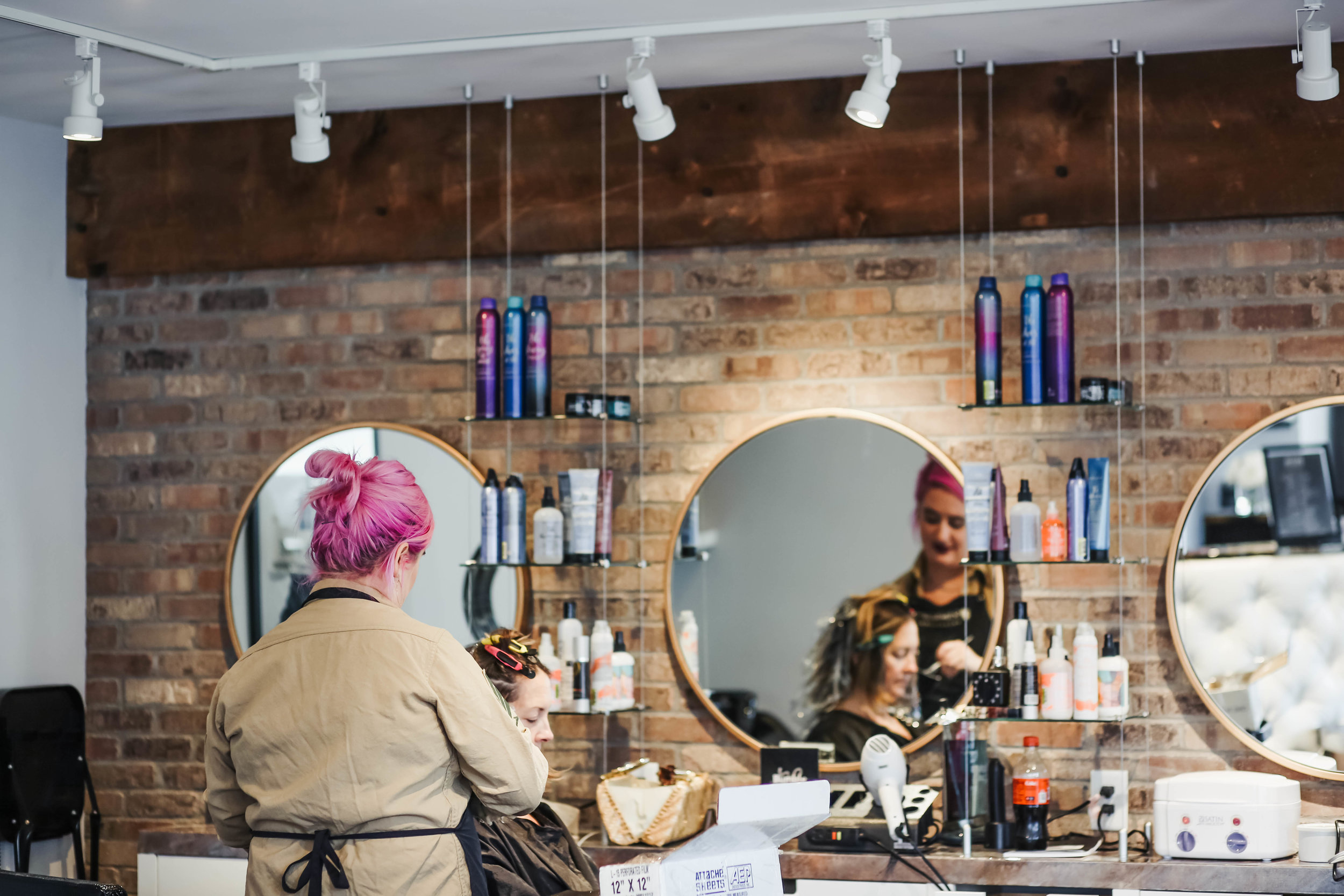 beth in salon.jpg