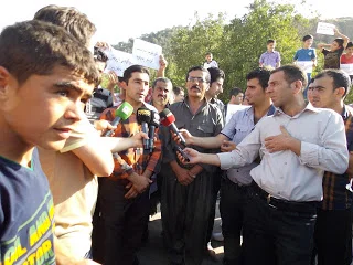 The council talking to media. Photo by CPTers.