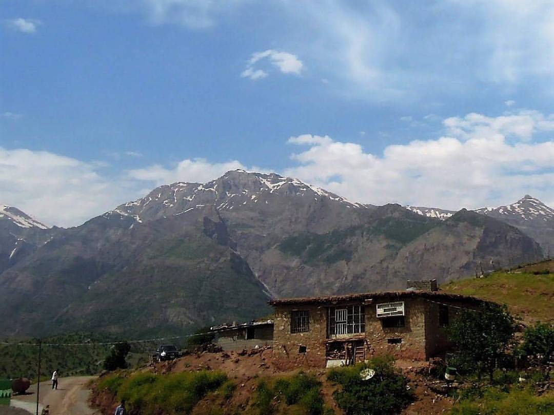 CPTers celebrate with Baste Village an important achievement: connection to electrical grid