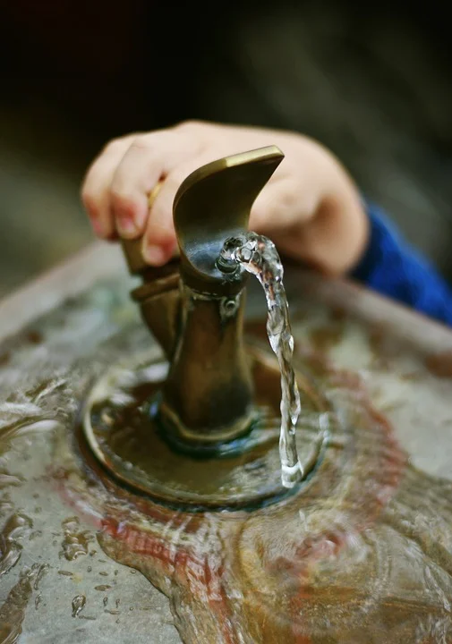 fountain-2795561_960_720.jpg