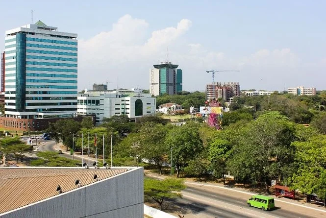 Accra is a beautiful city, said to be one of the most beautiful cities in all of Africa. It has many attractions including museums, a National Theater, historic sites, nightclubs, thriving businesses and resorts near lovely beaches. (Photo credit: Jacob West)