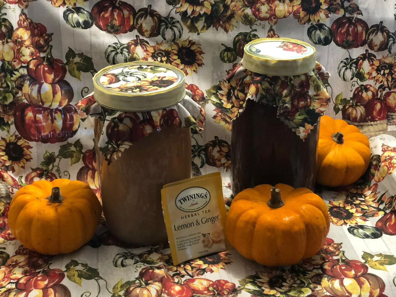 two applesauces with tea.jpeg