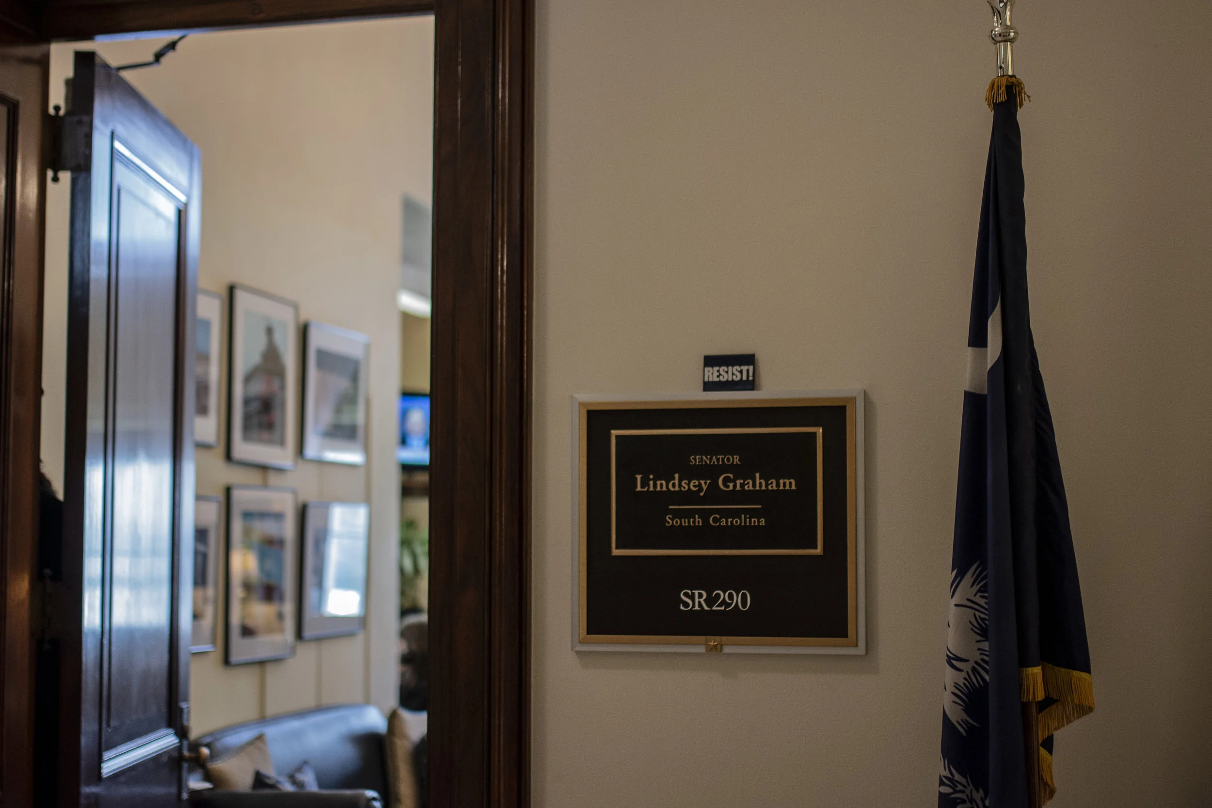 SHUTDOWN Day 28 104 Final.jpg