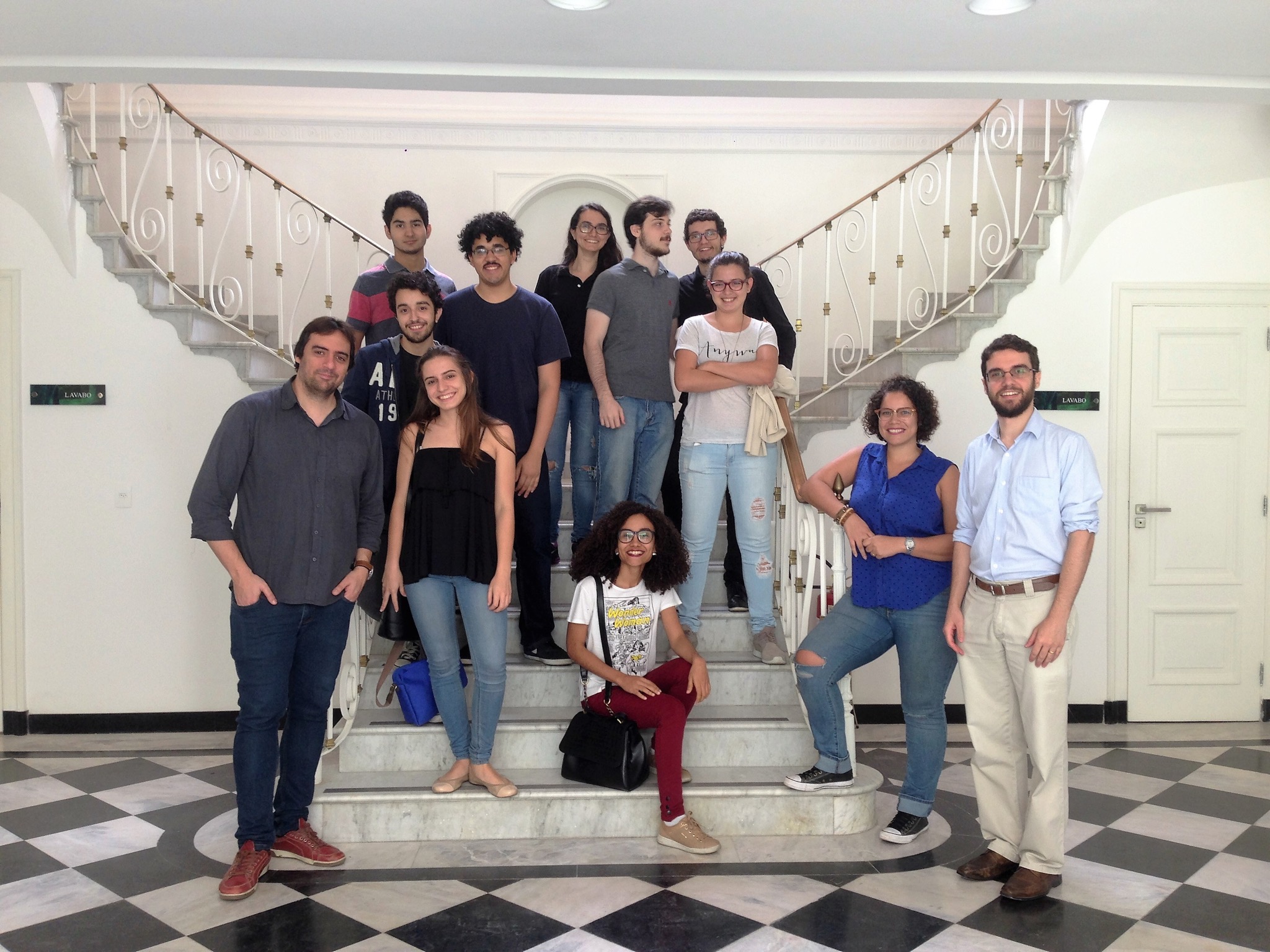 Curso experimental do sistema urinário utiliza a mesa anatômica virtual