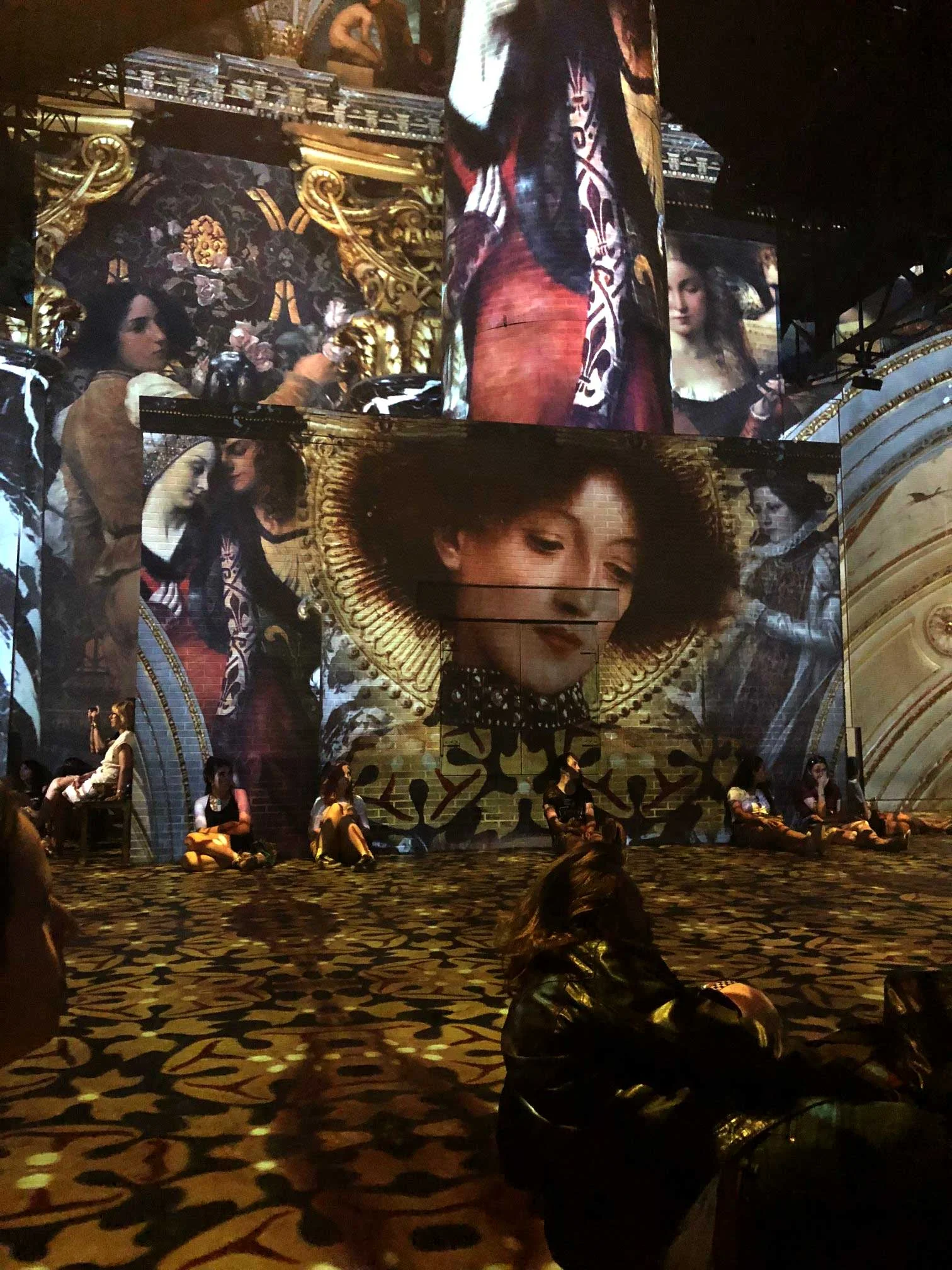 L’atelier-des-Lumieres-03.jpg