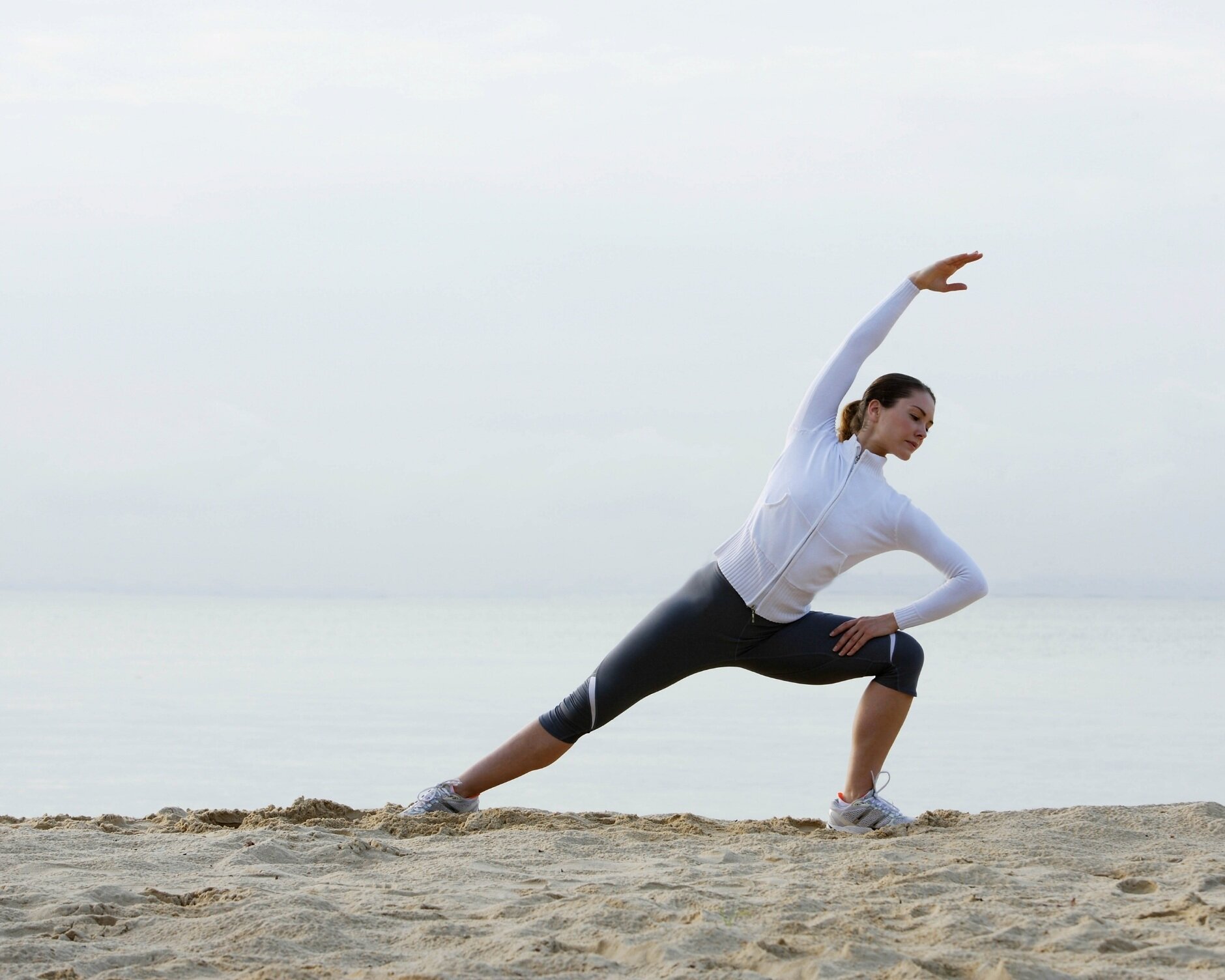 For more expert tips on joint health and active aging, watch our master with Dr. Vonda Wright, MD, a top orthopedic and sports medicine physician.