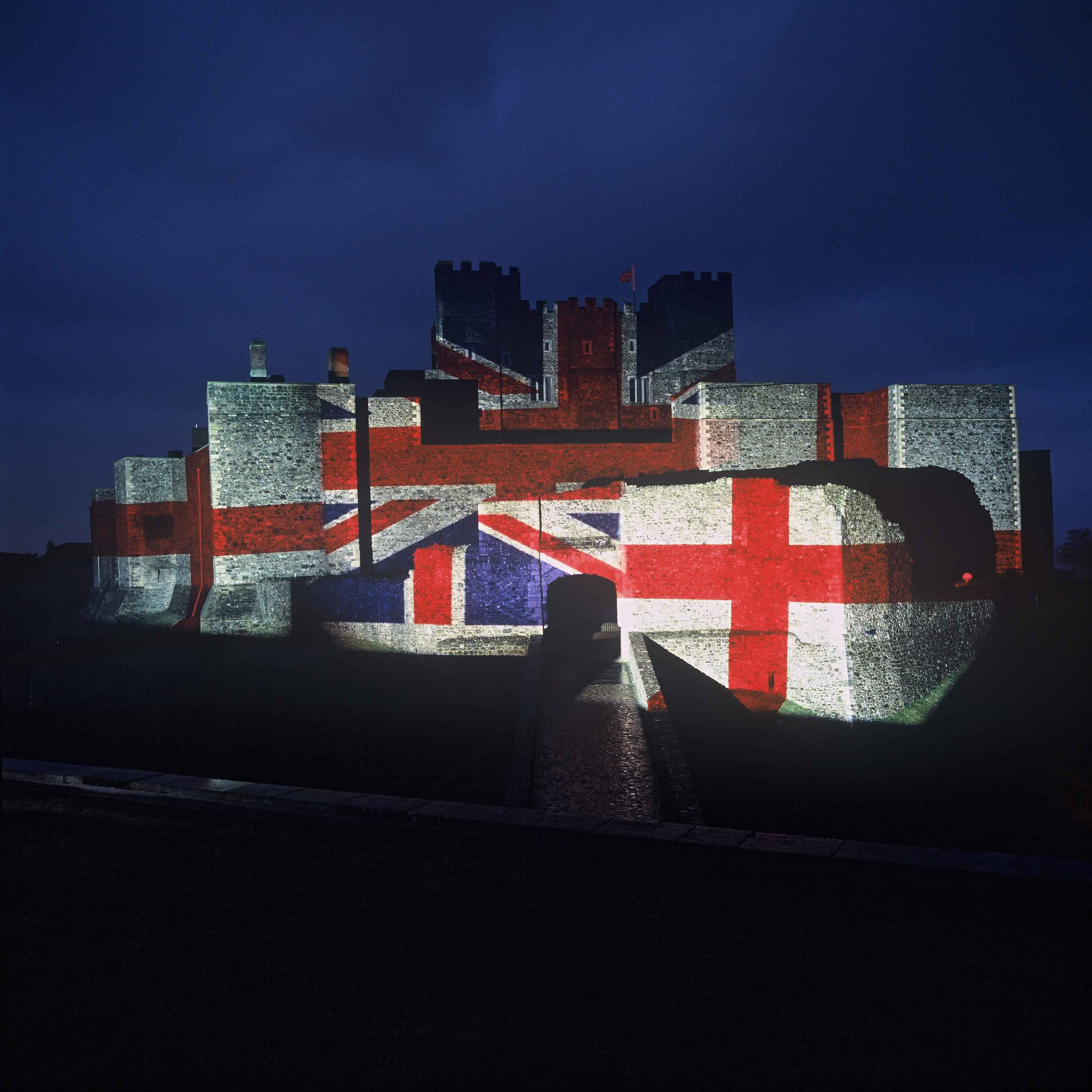 Nr-11-Dover-Schloss-UK-und-England-Fahne.jpg