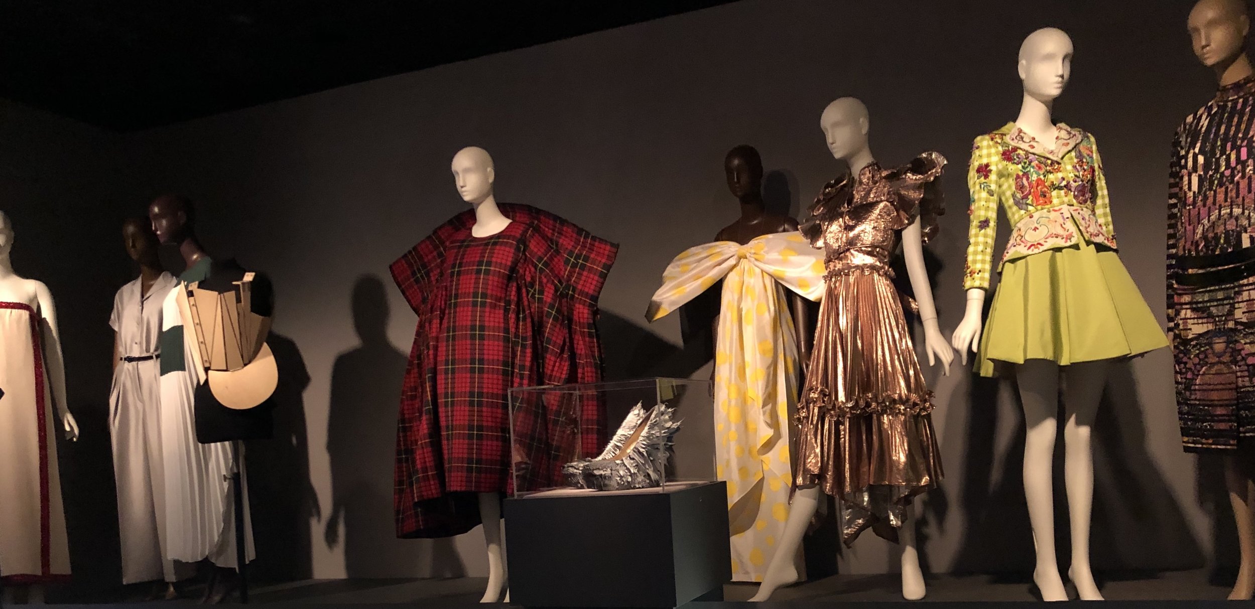 Fashion Institute of Technology - Fashion &amp; Textile History Gallery -  "Minimalism/Maximalism"