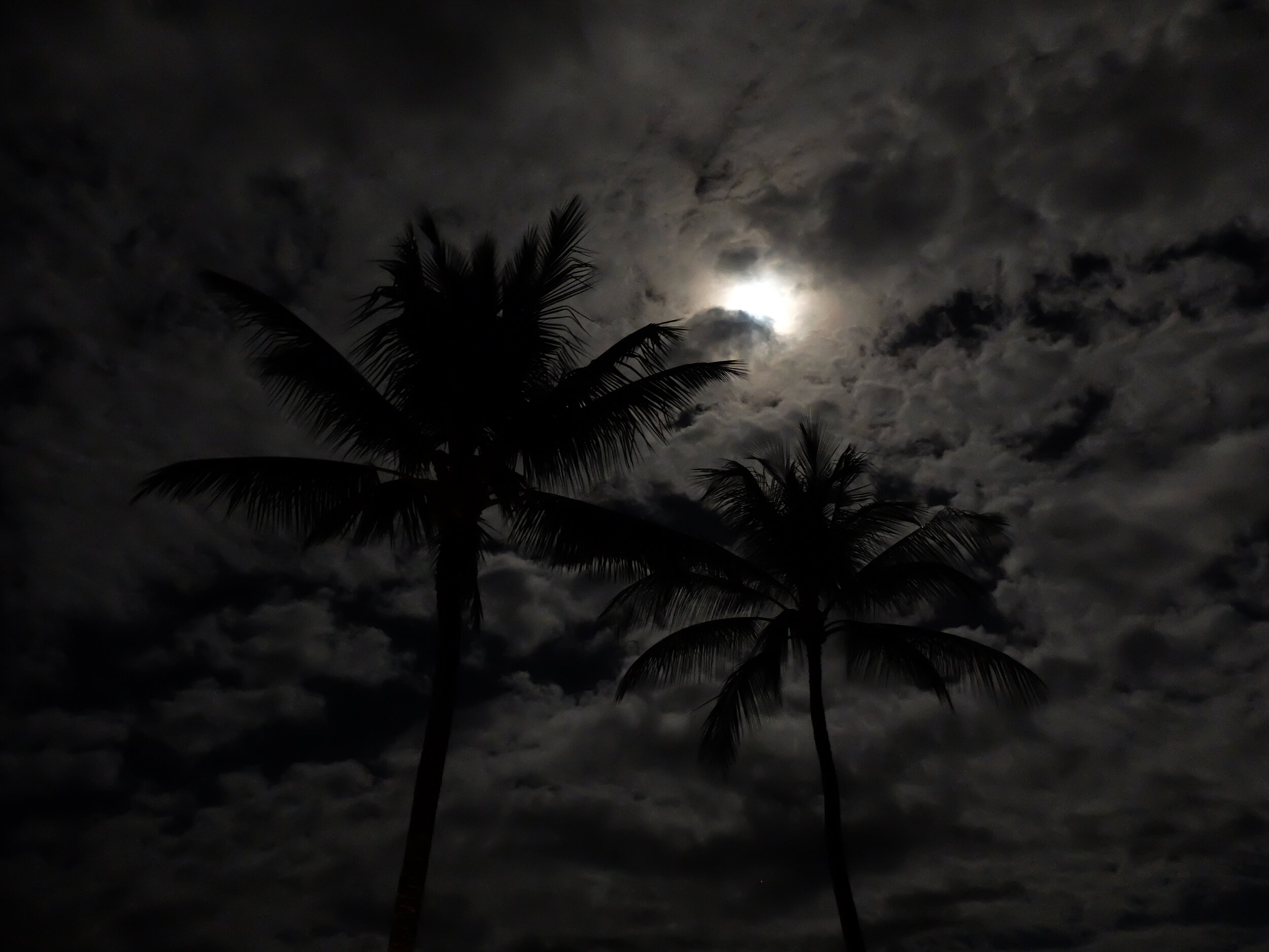 Full moonrise over Mauna Loa &amp; Kialuha-Kona.