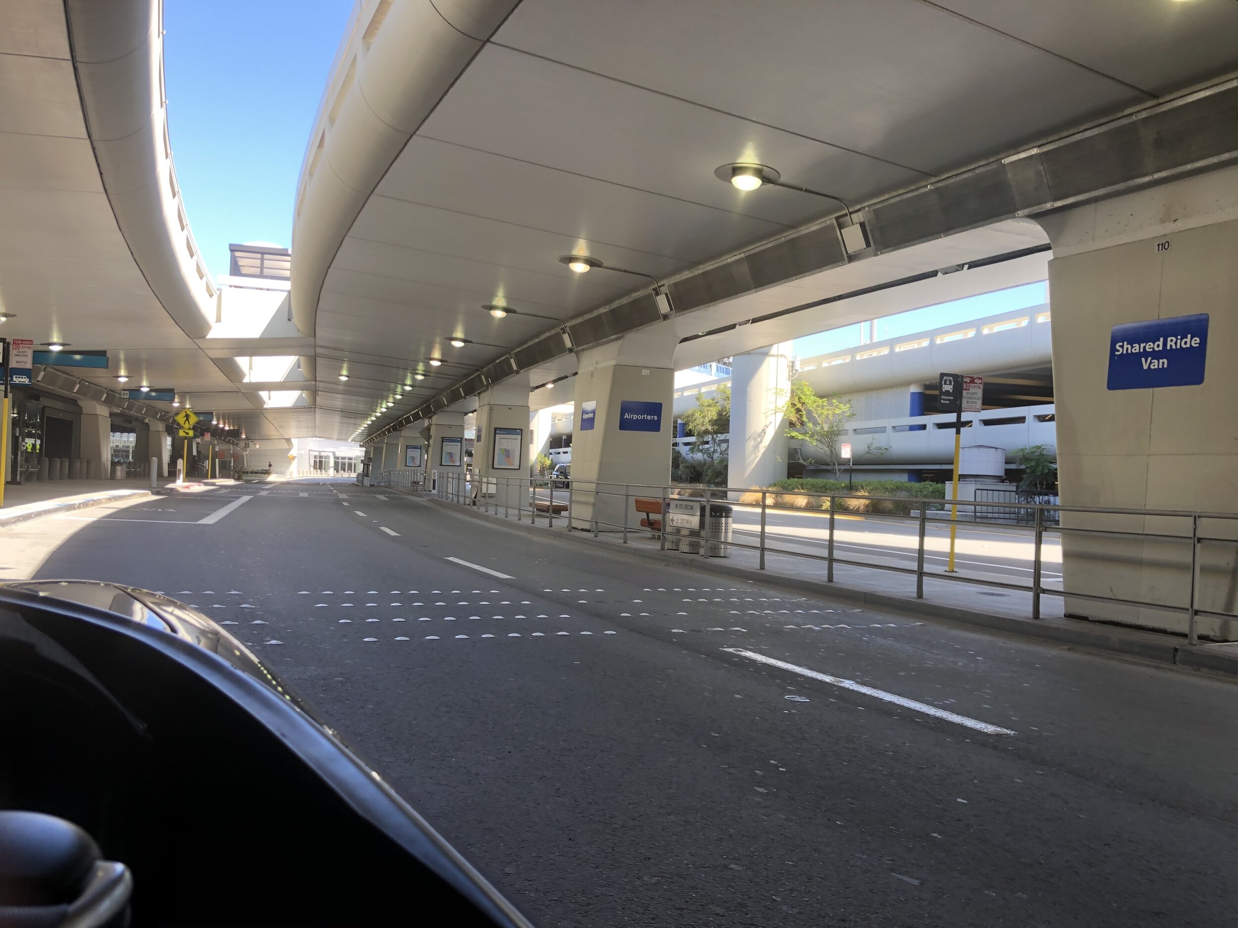 United arrivals at SFO.  Thought I'd see tumbleweeds rolling by.  