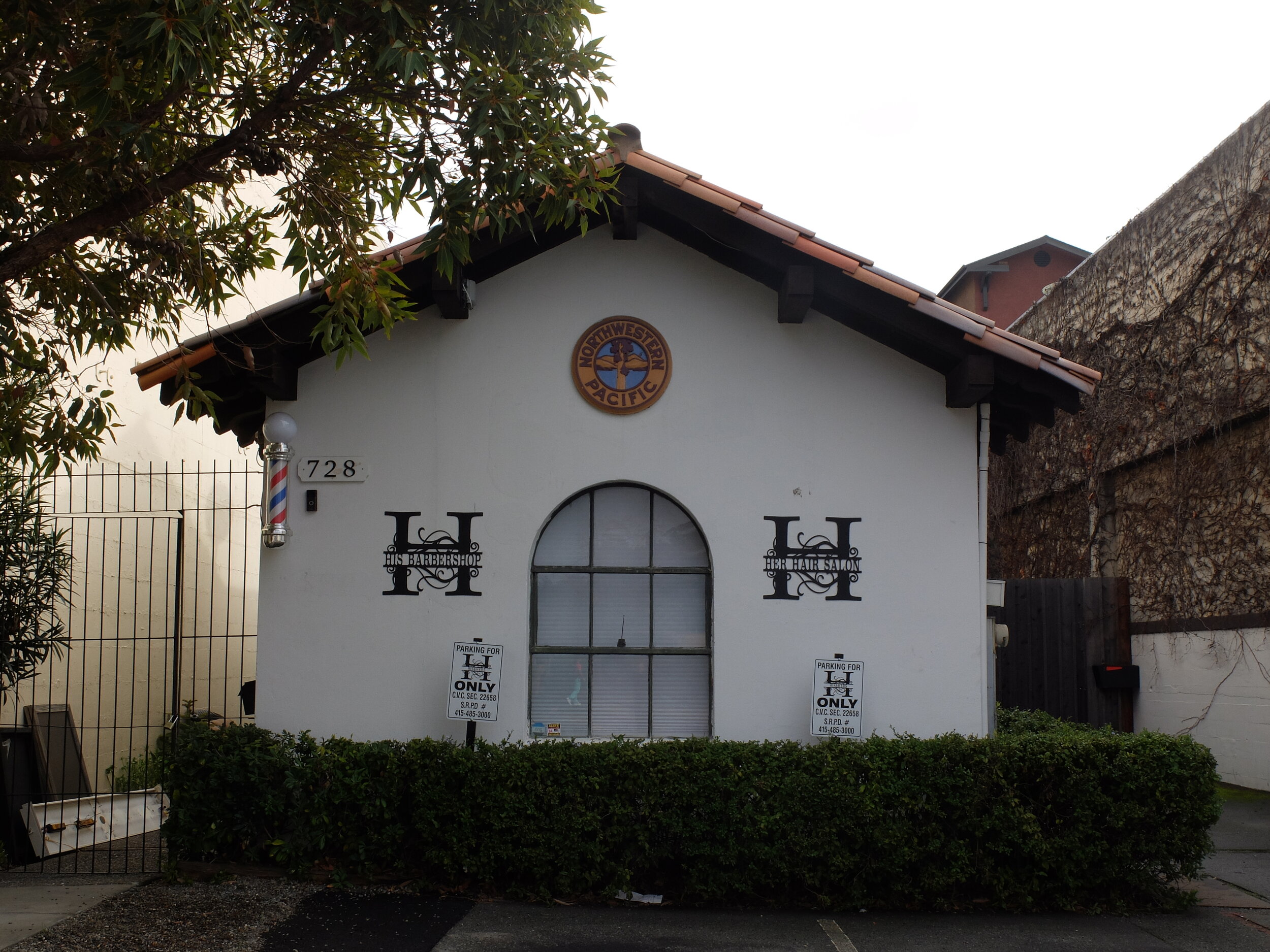 Railroad turn-a-round was in front of this former NORTHWESTERN PACIFIC r.r. building.