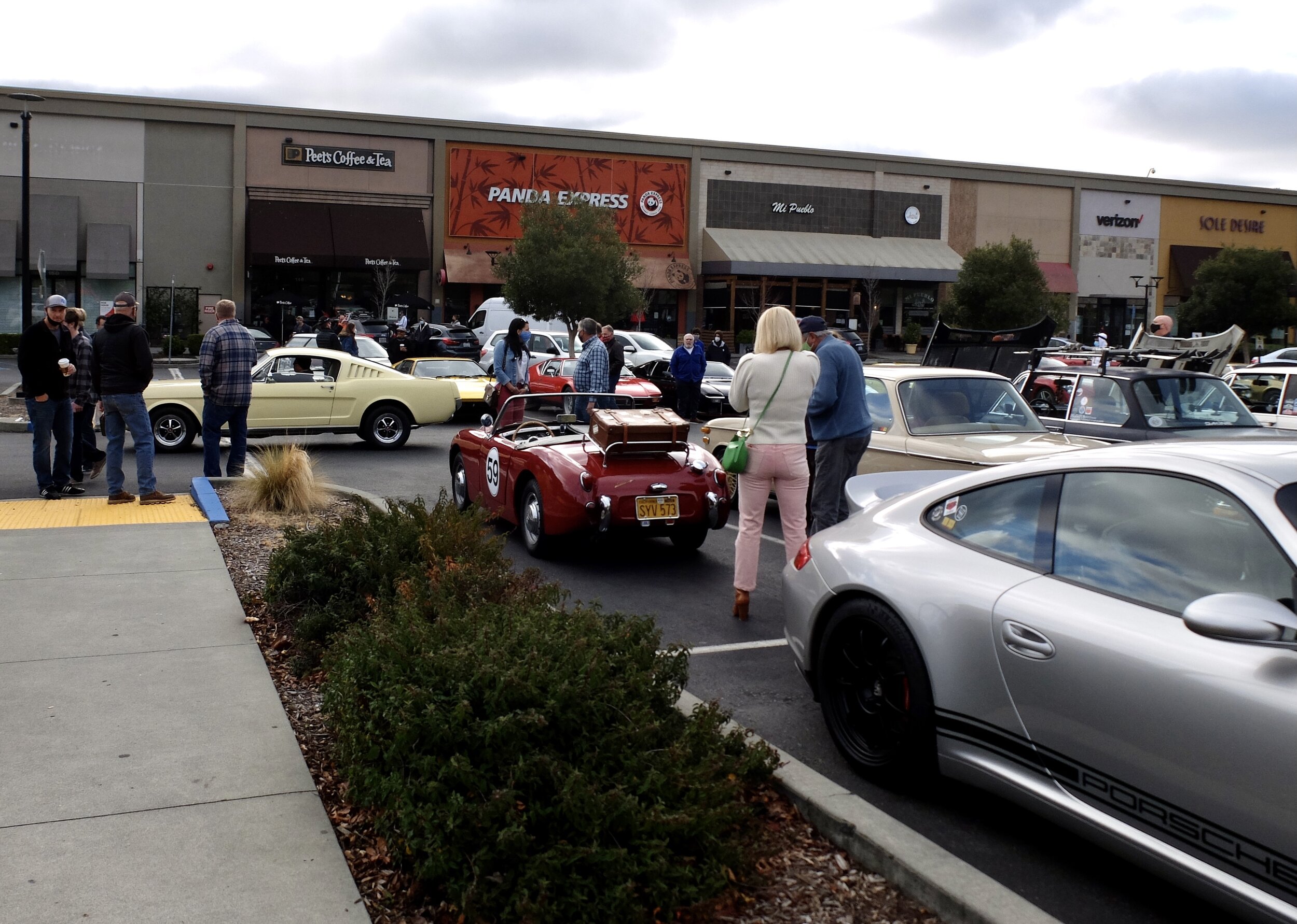  More British autos than the last time I was at a BCR.  That's the Austin Healey Bugeye Sprite that was in the first photo.  Naomi &amp; I saw it later in the day when walking in Ross. 