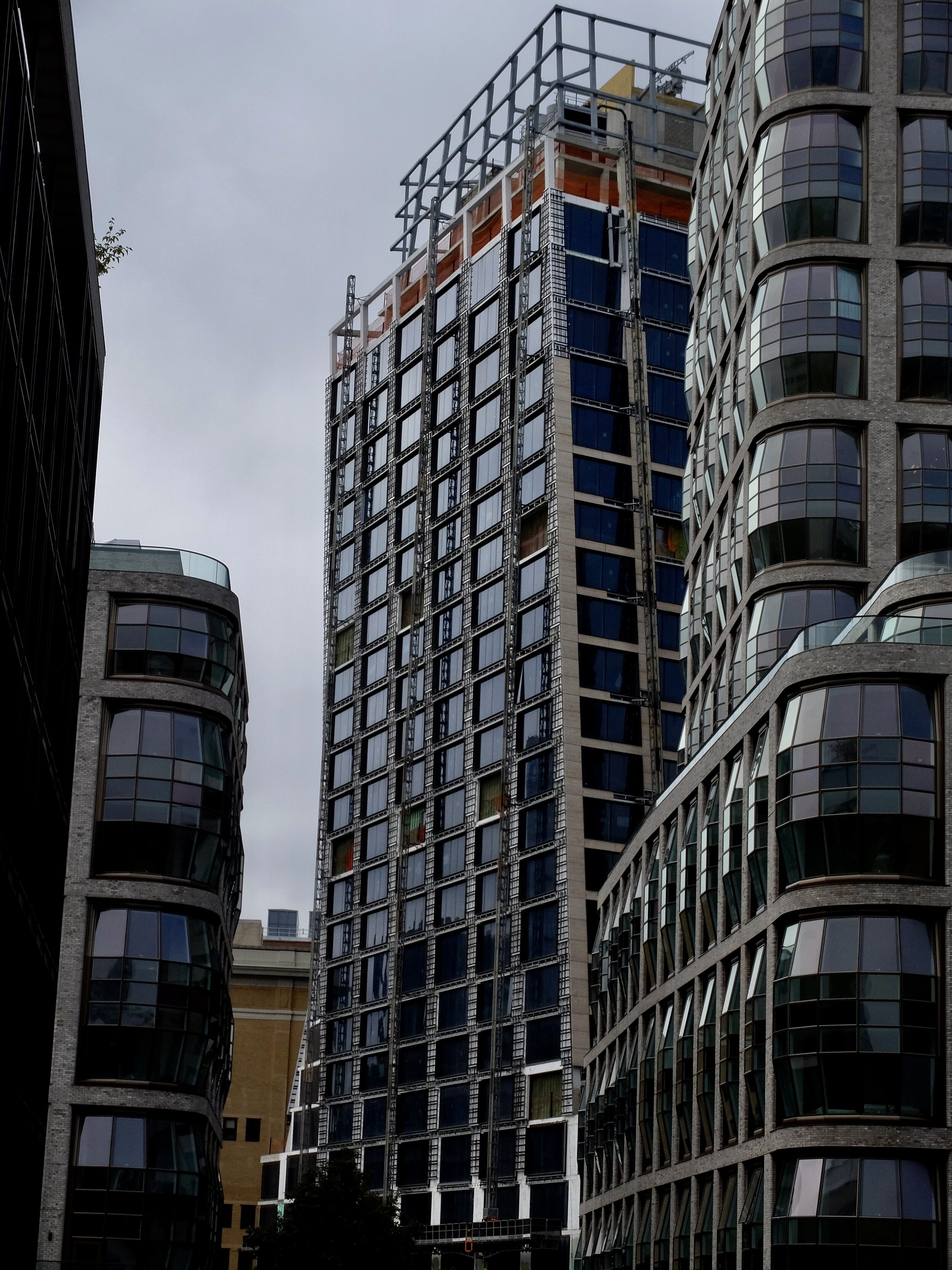 On the right &amp; left, the Lantern House.