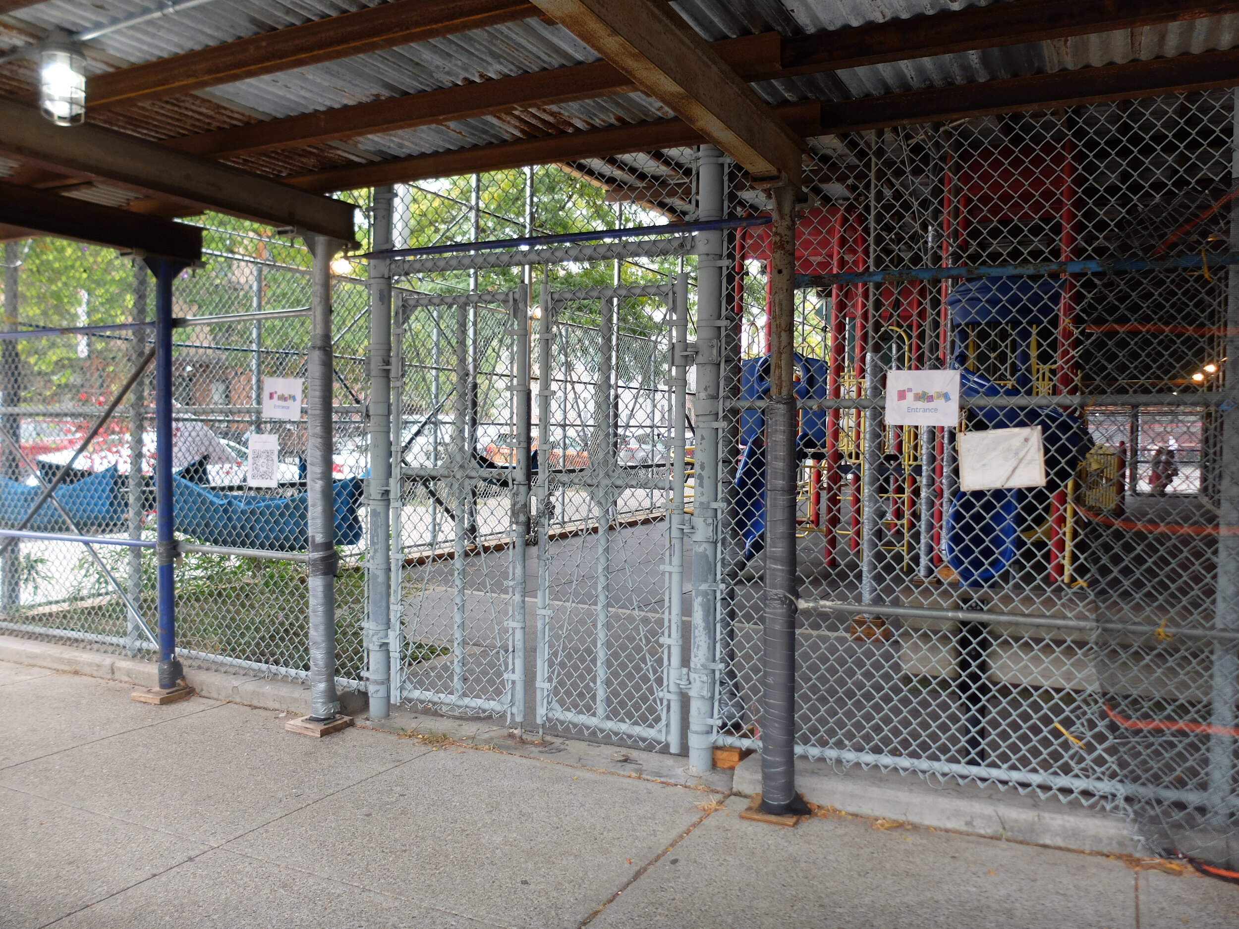  This a public school playground.  It looks like a  big animal cage that the lion tamer would go into, at the circus. This is in Carroll Gardens, a pretty upscale ‘hood. 