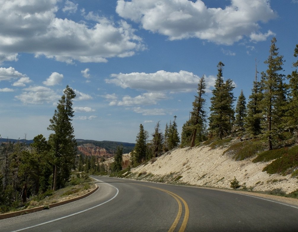 Scenic Byway 63 on way to Inspiration Point from Yovimpa Point in Bryce Cyn Nat'l Park.